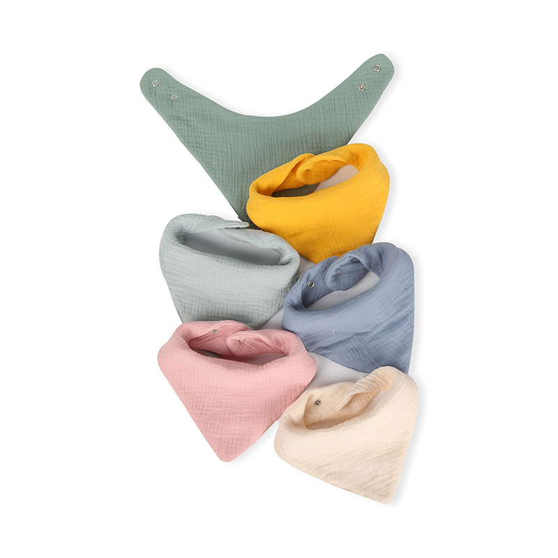 Bavoir en mousseline style bandana